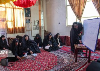 فاطمه‌سیما باقری؛ معلمی که سواد را با نقاشی و نماد به بانوان هدیه داد